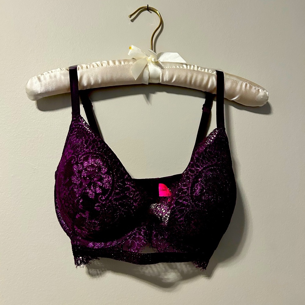 La Senza Diva Bra. Purple lace with jeweled band.